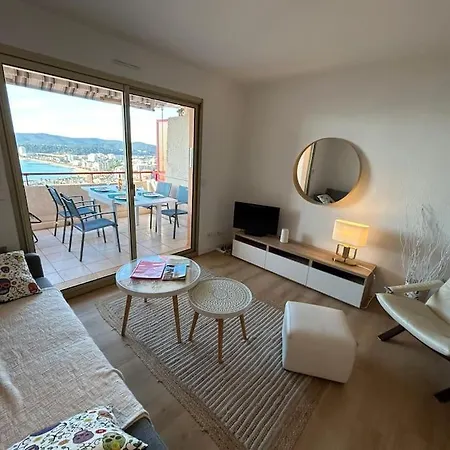 Mandariniers - T3 Pour 4 Pers - Piscine Apartment Le Lavandou